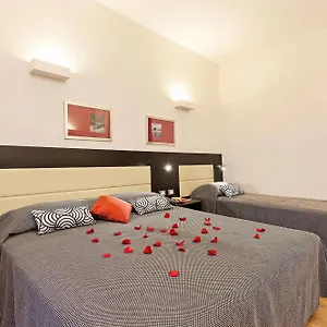 2* Pensión Domus